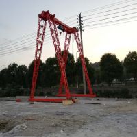 起重設(shè)備成都單梁門(mén)式起重機(jī)
