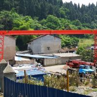 興山縣龍門吊起重機(jī)各種型號起重機(jī)，行吊廠家直銷