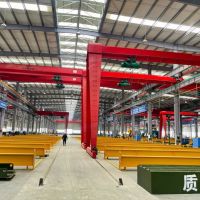 湖北省宜昌市西陵區(qū)半門式龍門吊起重機(jī)，龍門吊，行吊