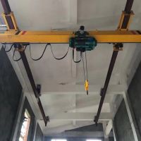 四川成都起重機(jī)懸臂吊 成都行車廠家、四川新盛華起重機(jī)有限公司
